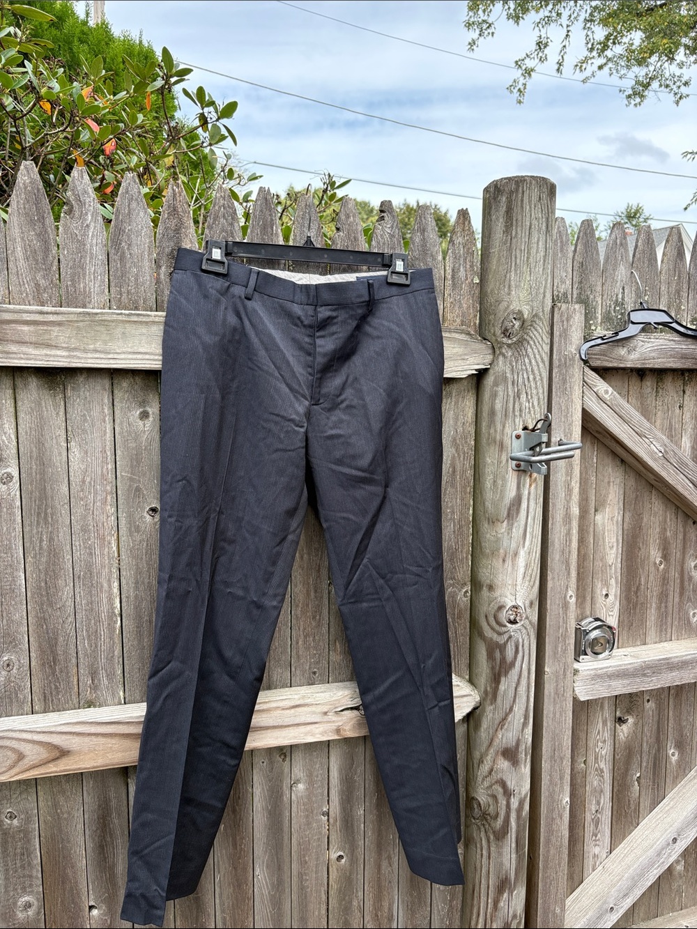 Banana Republic 32/32 gray light wool dress pants.